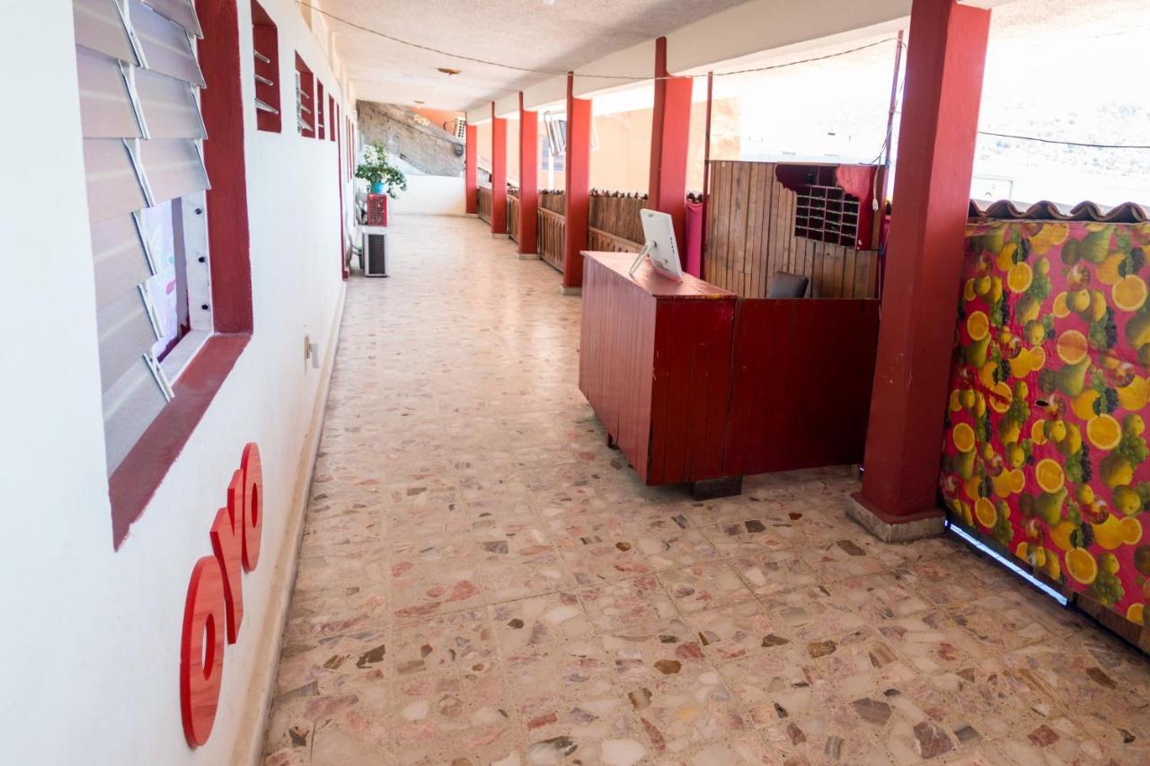 Oyo Hotel Rubi 锡瓦塔塔内霍 外观 照片